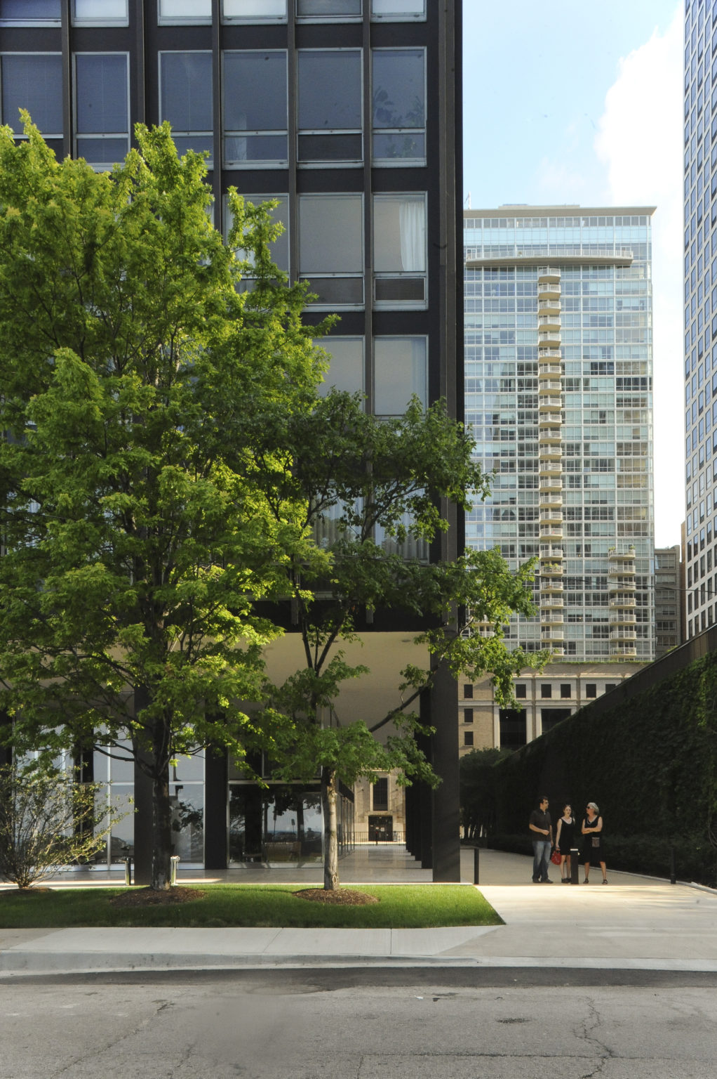 【レイクショアドライブアパートメント】 Pioneer Of Attractive Archi